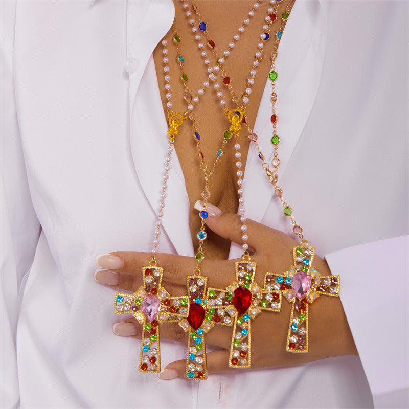 Collier pendentif croix en zircon coloré de haute qualité