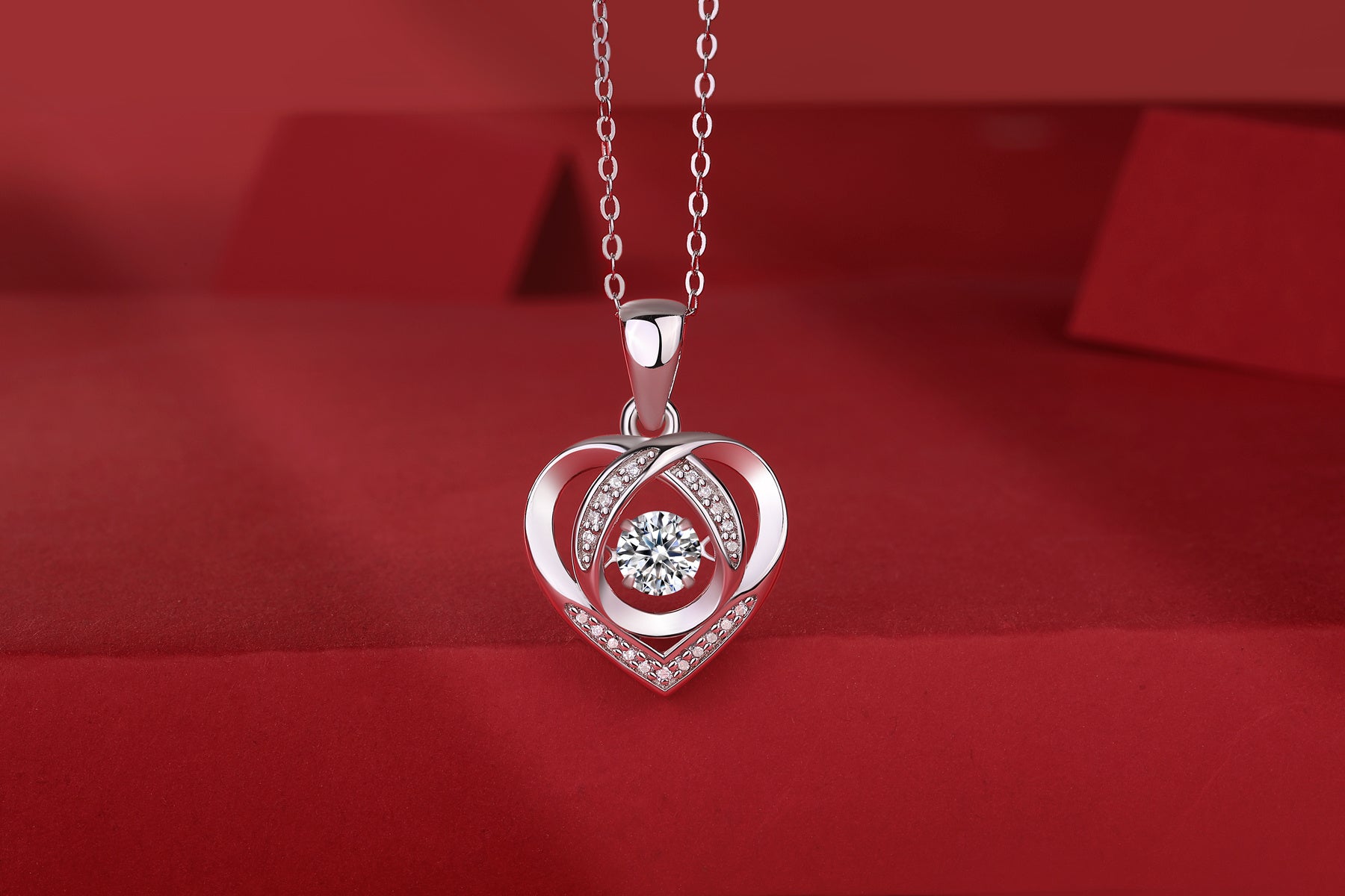 Collier pendentif en forme de coeur avec moissanite de 0,5 carat en argent sterling S925 et placage platine